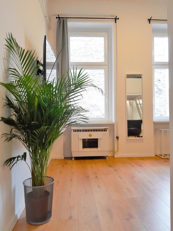 Bright Side Apartment Будапеща Екстериор снимка