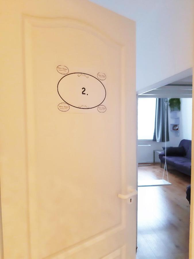 Bright Side Apartment Будапеща Екстериор снимка